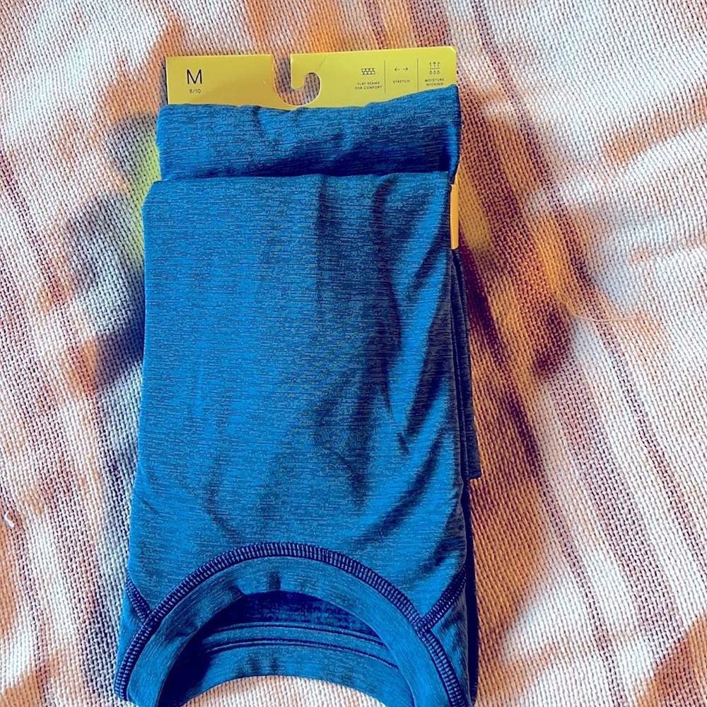 Thermal set: Youth M. Target “All in Motion”. Heather blue.